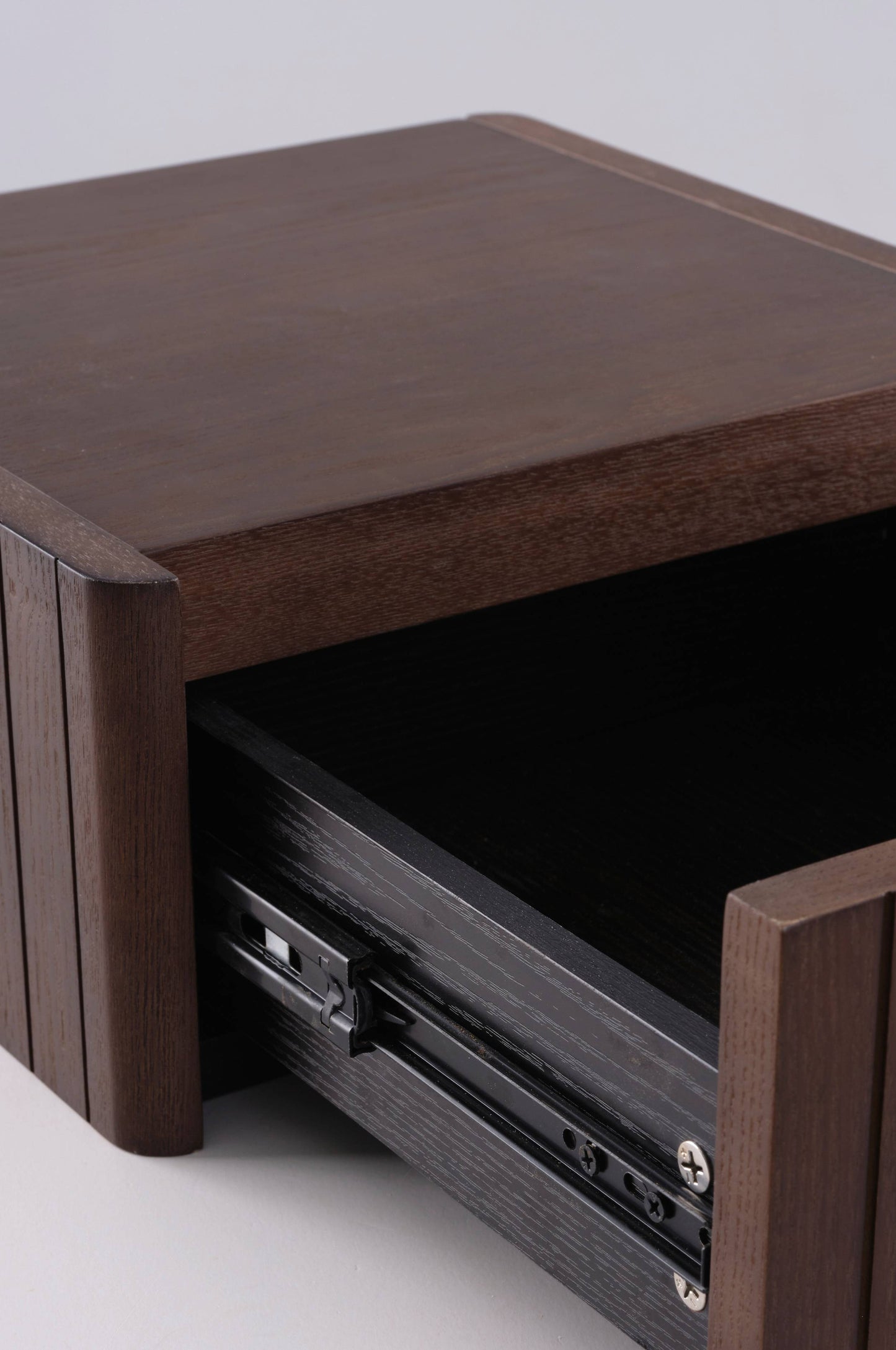 Náttborð Palanzo dökkt